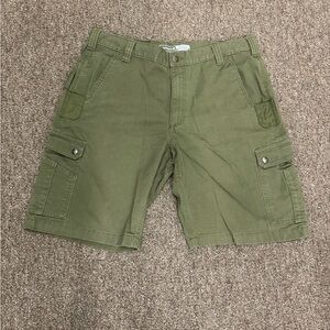 Carhartt Men's Green Cargo Shorts size 38